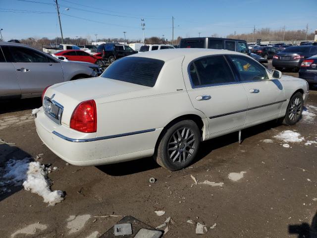 1LNHM83W24Y640056 - 2004 LINCOLN TOWN CAR ULTIMATE WHITE photo 3