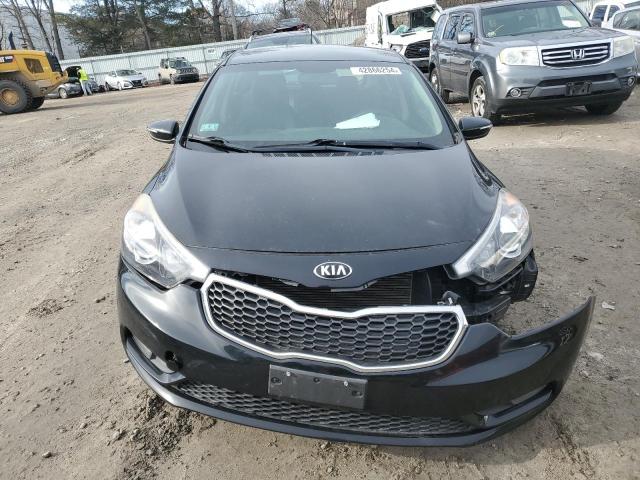 KNAFX5A88G5548507 - 2016 KIA FORTE EX BLACK photo 5