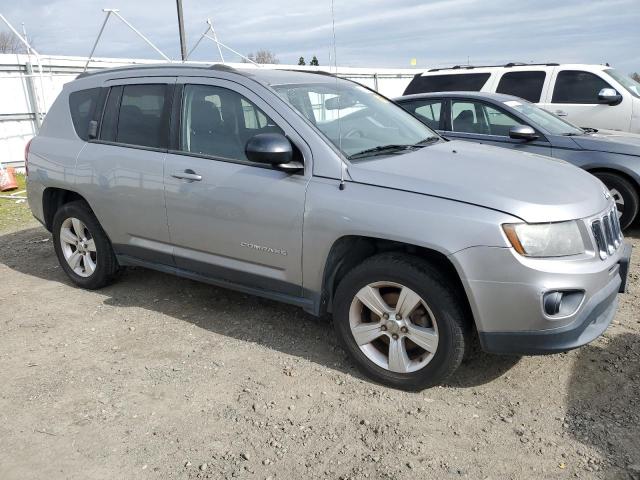 1C4NJCBA2GD615579 - 2016 JEEP COMPASS SPORT SILVER photo 4