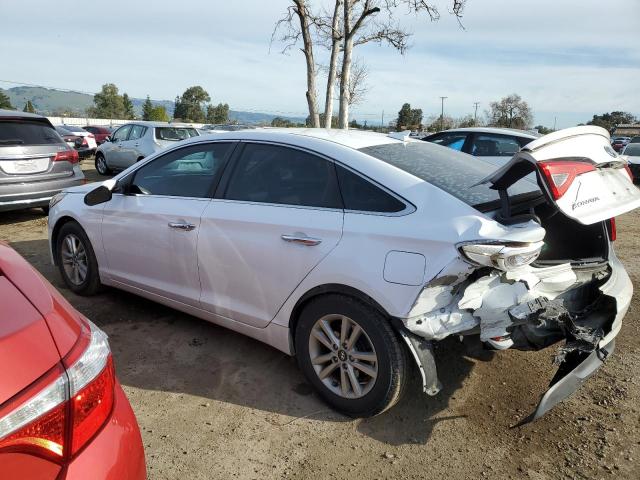 5NPE24AA6FH137695 - 2015 HYUNDAI SONATA ECO WHITE photo 2