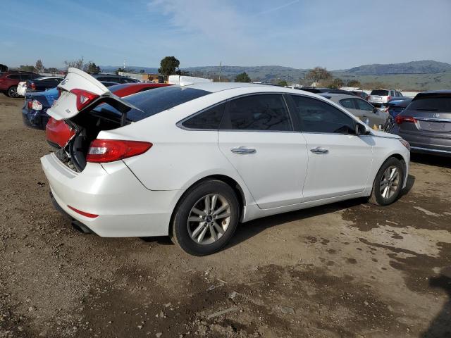 5NPE24AA6FH137695 - 2015 HYUNDAI SONATA ECO WHITE photo 3