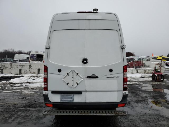 WD3PE8DE1E5822704 - 2014 MERCEDES-BENZ SPRINTER 2500 WHITE photo 6