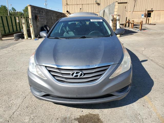 5NPEB4AC1DH519566 - 2013 HYUNDAI SONATA GLS GRAY photo 5