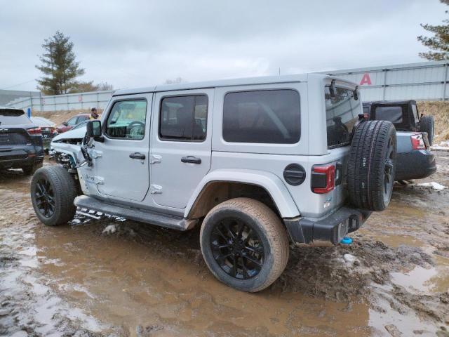 1C4JJXP63NW206177 - 2022 JEEP WRANGLER U SAHARA 4XE SILVER photo 2