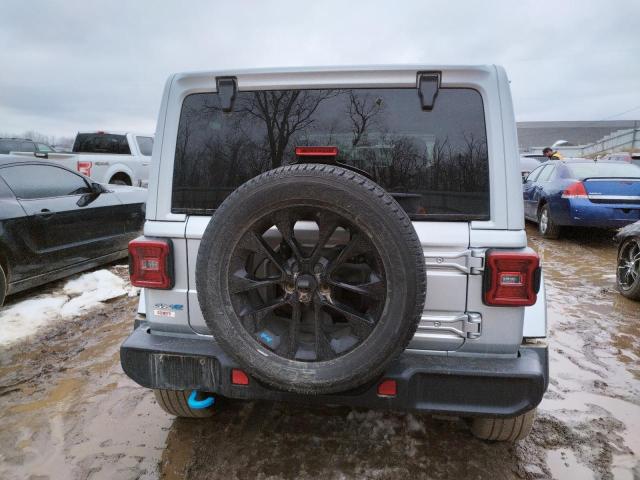 1C4JJXP63NW206177 - 2022 JEEP WRANGLER U SAHARA 4XE SILVER photo 6