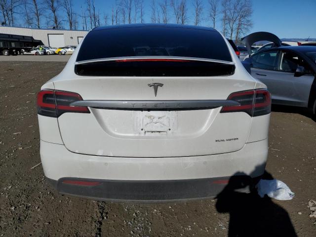 5YJXCAE21KF207359 - 2019 TESLA MODEL X WHITE photo 6