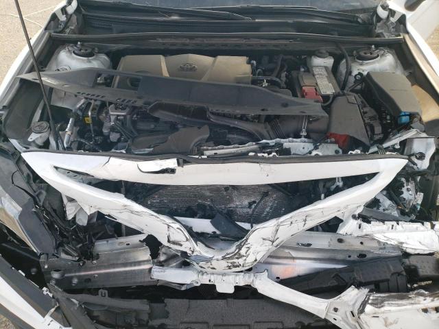 4T1G11AK7MU487497 - 2021 TOYOTA CAMRY SE WHITE photo 11