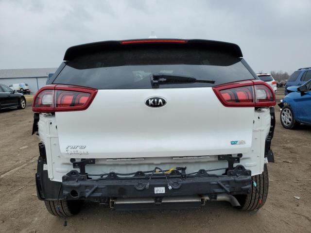 KNDCB3LC9K5306070 - 2019 KIA NIRO FE WHITE photo 6