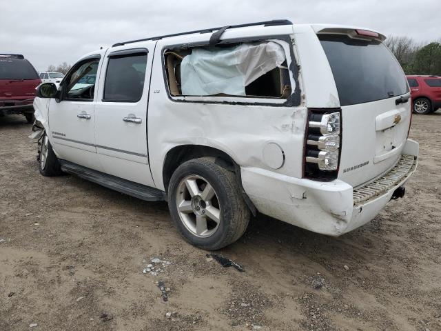 1GNSKKE35BR333978 - 2011 CHEVROLET SUBURBAN K1500 LTZ WHITE photo 2