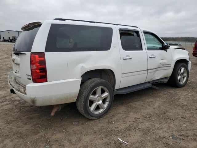 1GNSKKE35BR333978 - 2011 CHEVROLET SUBURBAN K1500 LTZ WHITE photo 3