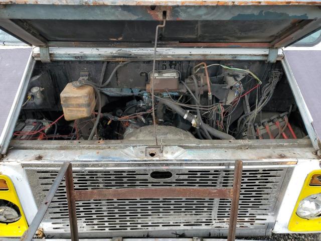 1GCHP32K0H3338457 - 1987 CHEVROLET P30 TWO TONE photo 11