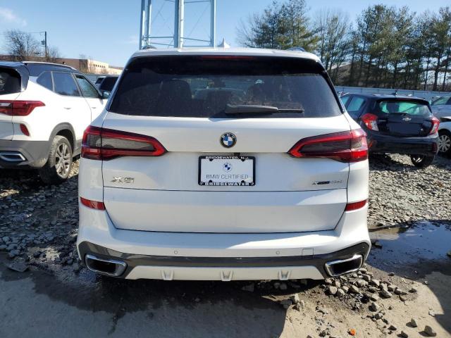 5UXCR6C57KLL60556 - 2019 BMW X5 XDRIVE40I WHITE photo 6
