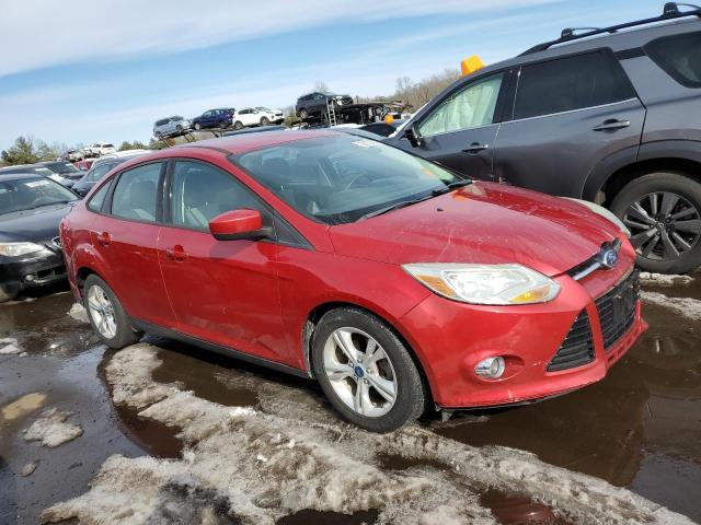 1FAHP3F2XCL412539 - 2012 FORD FOCUS SE MAROON photo 4