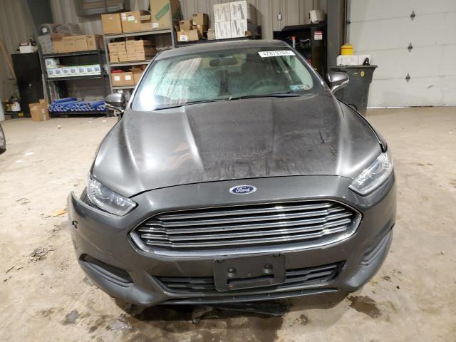 1FA6P0H74F5121204 - 2015 FORD FUSION SE GRAY photo 5