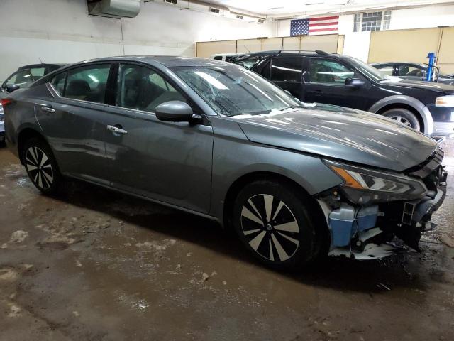 1N4BL4DW1LC246473 - 2020 NISSAN ALTIMA SV GRAY photo 4