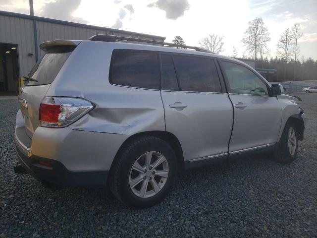 5TDZK3EH8BS032065 - 2011 TOYOTA HIGHLANDER BASE SILVER photo 3