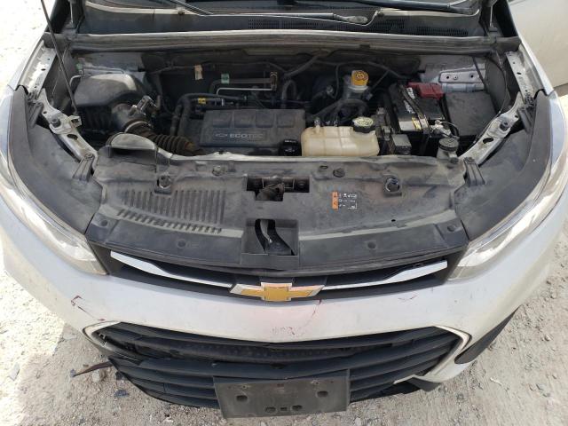 3GNCJKSB6LL179342 - 2020 CHEVROLET TRAX LS SILVER photo 12