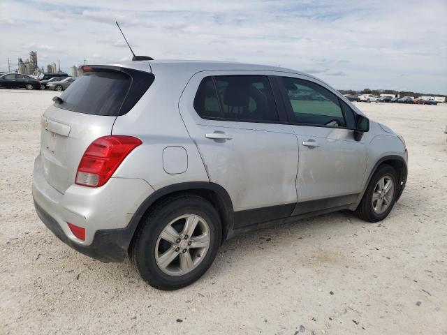 3GNCJKSB6LL179342 - 2020 CHEVROLET TRAX LS SILVER photo 3