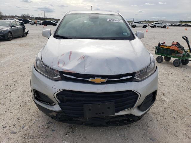 3GNCJKSB6LL179342 - 2020 CHEVROLET TRAX LS SILVER photo 5