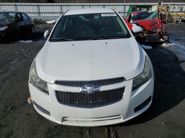 1G1PC5SB6D7179300 - 2013 CHEVROLET CRUZE LT WHITE photo 5