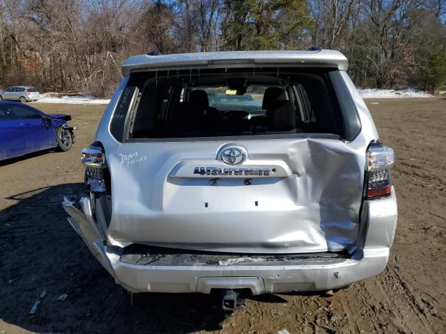 JTEBU5JR7L5745015 - 2020 TOYOTA 4RUNNER SR5/SR5 PREMIUM 银色 照片 6