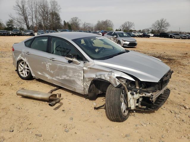 3FA6P0H74ER187733 - 2014 FORD FUSION SE SILVER photo 4