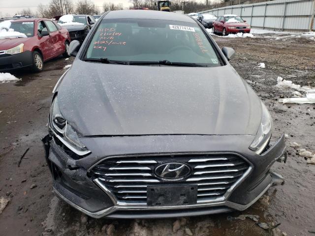 5NPE24AF6KH779808 - 2019 HYUNDAI SONATA SE GRAY photo 5