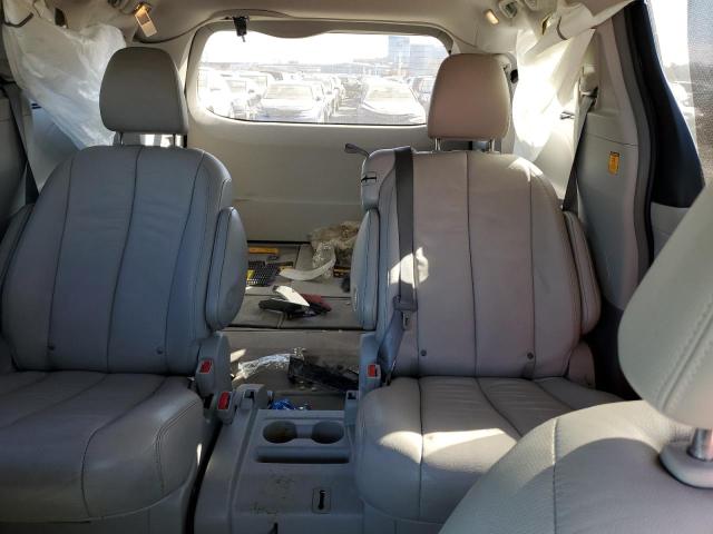 5TDYK3DCXDS330394 - 2013 TOYOTA SIENNA XLE GRAY photo 10