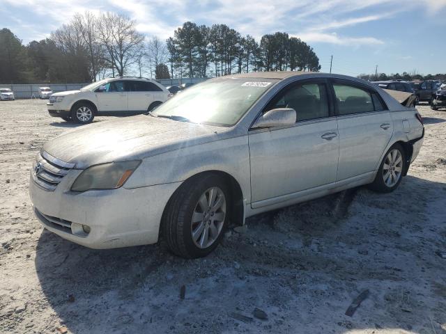 2006 TOYOTA AVALON XL, 