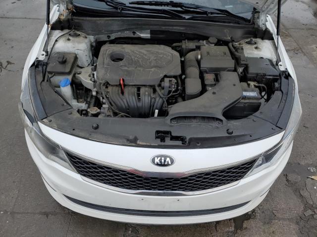 5XXGT4L32JG243540 - 2018 KIA OPTIMA LX WHITE photo 11