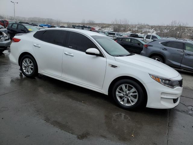 5XXGT4L32JG243540 - 2018 KIA OPTIMA LX WHITE photo 4