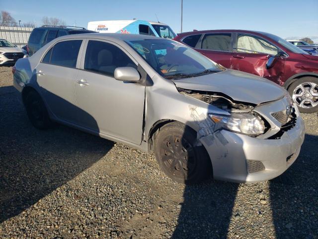 JTDBL40E599069293 - 2009 TOYOTA COROLLA BASE SILVER photo 4