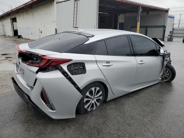JTDKARFPXH3039543 - 2017 TOYOTA PRIUS PRIM 银色 照片 3