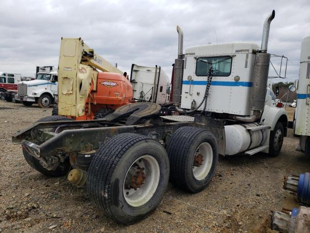 2XKDDU8X57M166286 - 2007 KENWORTH CONSTRUCTI T800 WHITE photo 4