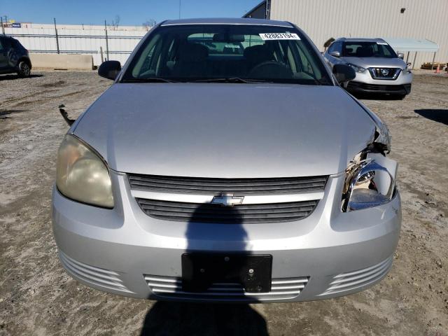 1G1AK58F587314596 - 2008 CHEVROLET COBALT LS SILVER photo 5