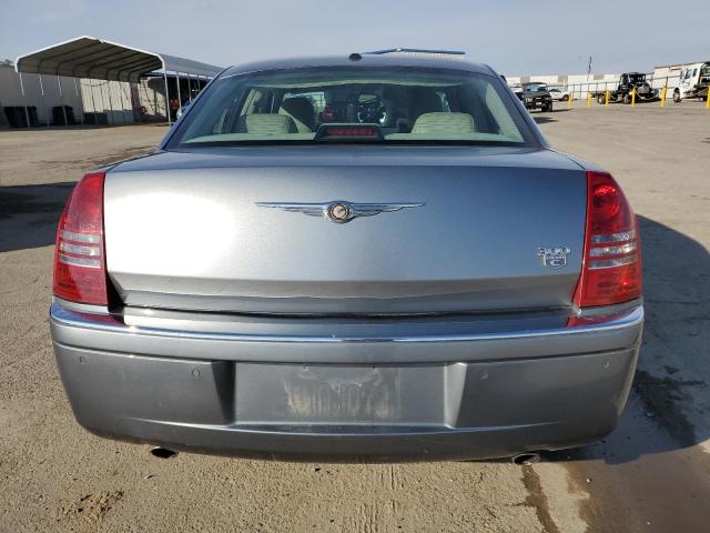 2C3LA63H87H653720 - 2007 CHRYSLER 300C GRAY photo 6