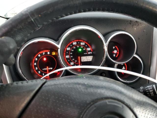 2T1KR32E35C339115 - 2005 TOYOTA COROLLA MA XR SILVER photo 9