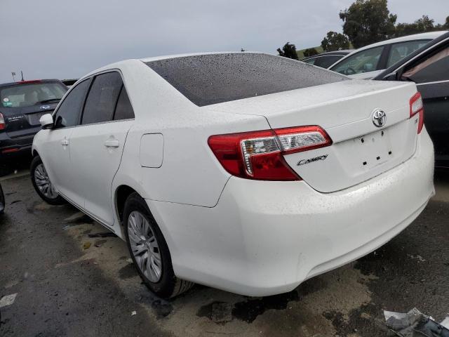 4T4BF1FK0CR189186 - 2012 TOYOTA CAMRY BASE WHITE photo 2