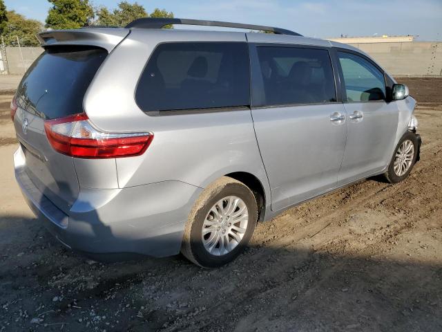 5TDYK3DC6GS693862 - 2016 TOYOTA SIENNA XLE SILVER photo 3