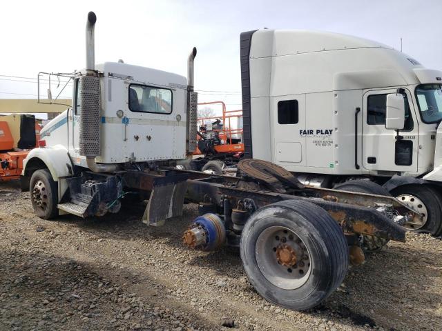 2XKDDU8X07M166275 - 2007 KENWORTH CONSTRUCTI T800 WHITE photo 3