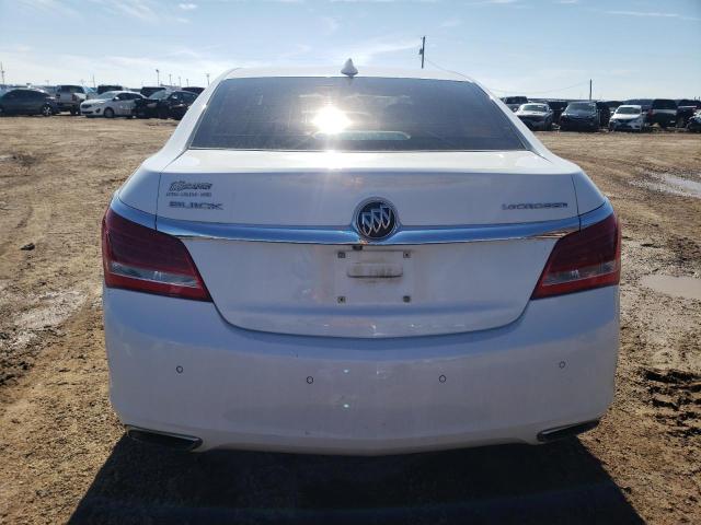 1G4GB5G39GF110666 - 2016 BUICK LACROSSE WHITE photo 6