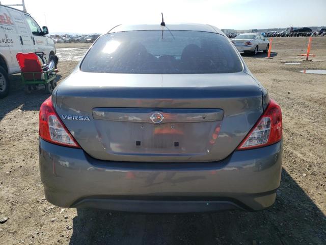 3N1CN7AP5GL896914 - 2016 NISSAN VERSA S GRAY photo 6