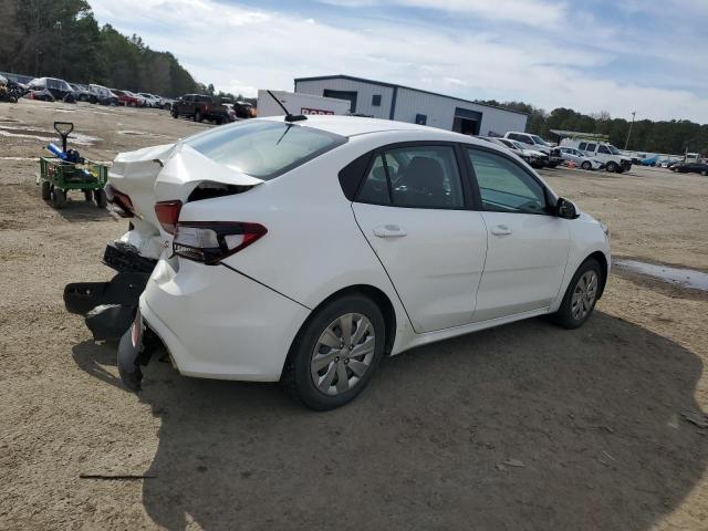 3KPA24AB6JE125616 - 2018 KIA RIO LX WHITE photo 3