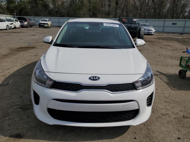 3KPA24AB6JE125616 - 2018 KIA RIO LX WHITE photo 5