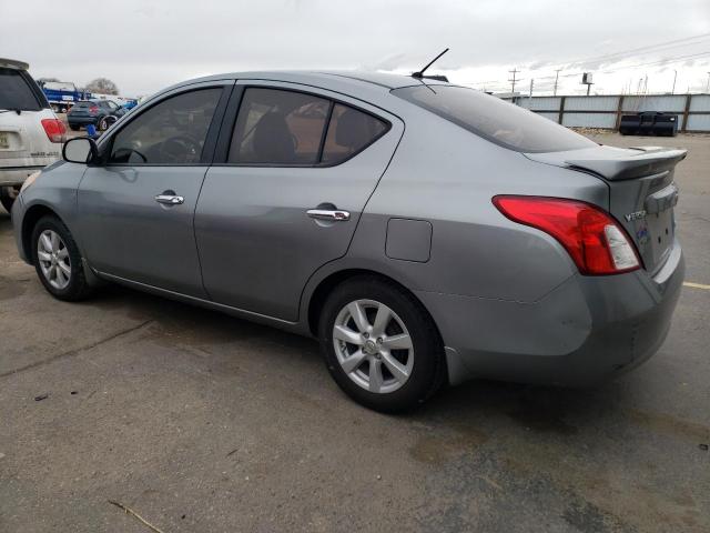 3N1CN7APXEL813703 - 2014 NISSAN VERSA S GRAY photo 2