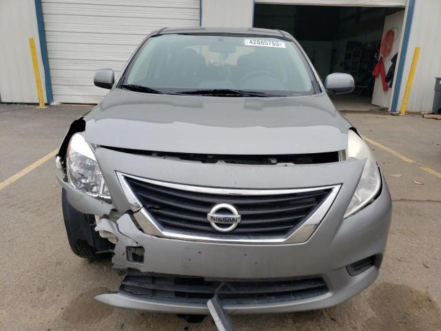 3N1CN7APXEL813703 - 2014 NISSAN VERSA S GRAY photo 5