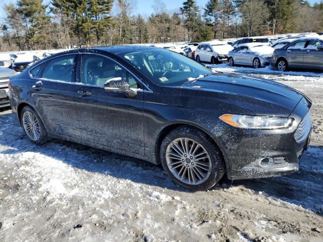 3FA6P0H94FR156503 - 2015 FORD FUSION SE BLACK photo 4