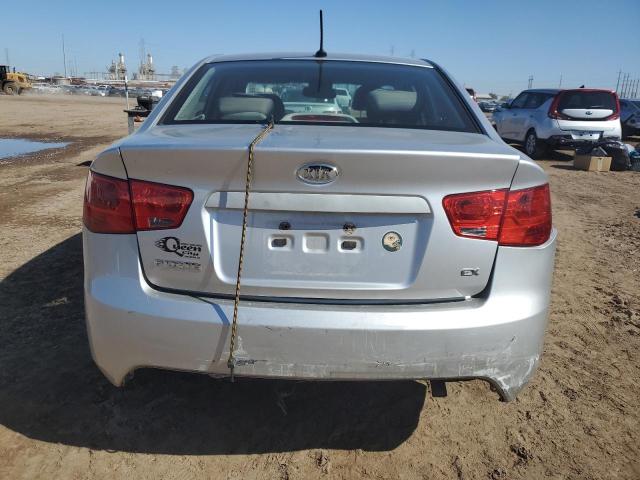 KNAFU4A27B5449670 - 2011 KIA FORTE EX SILVER photo 6