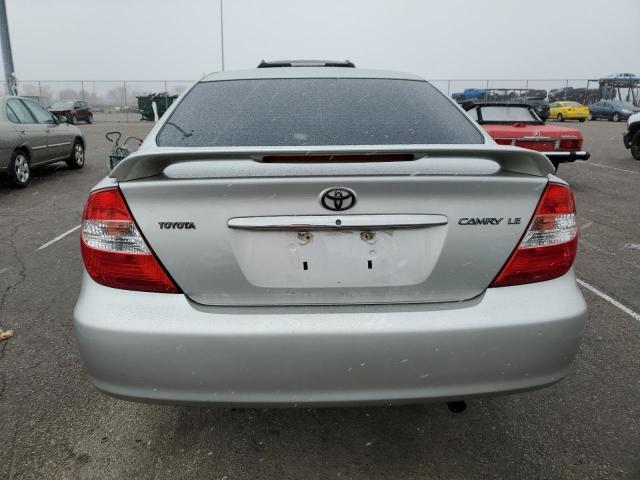 4T1BE32K32U092528 - 2002 TOYOTA CAMRY LE SILVER photo 6