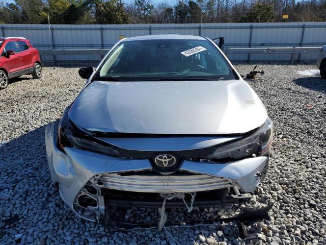 JTDEPMAE9MJ128630 - 2021 TOYOTA COROLLA LE SILVER photo 5